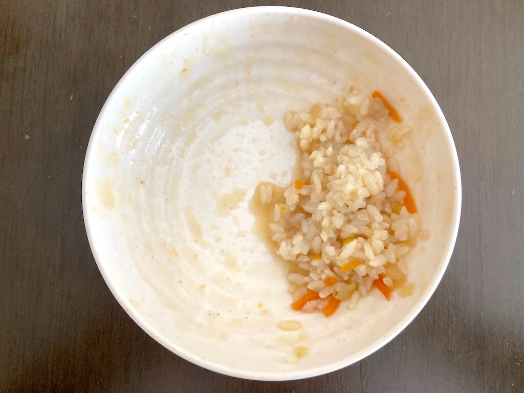 モグモの「6種具材のとろとろ中華あんかけ」を少しだけ残した皿