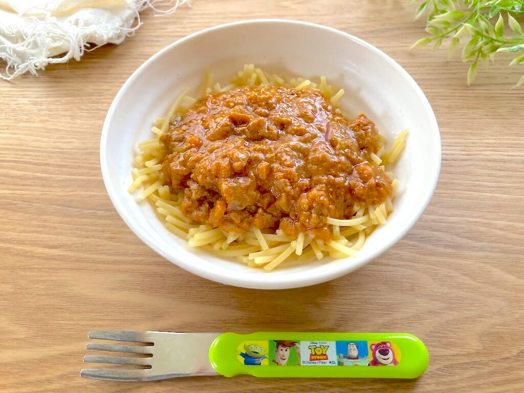 モグモの「まろやかな旨みのトマトとナスのミートソース」
