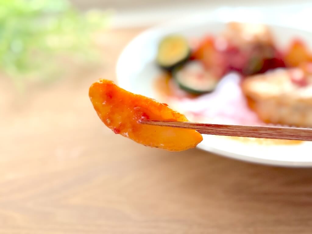 Vivid TABLE(ビビッドテーブル)の「チキンステーキ ポモドーロソースンバーグ」